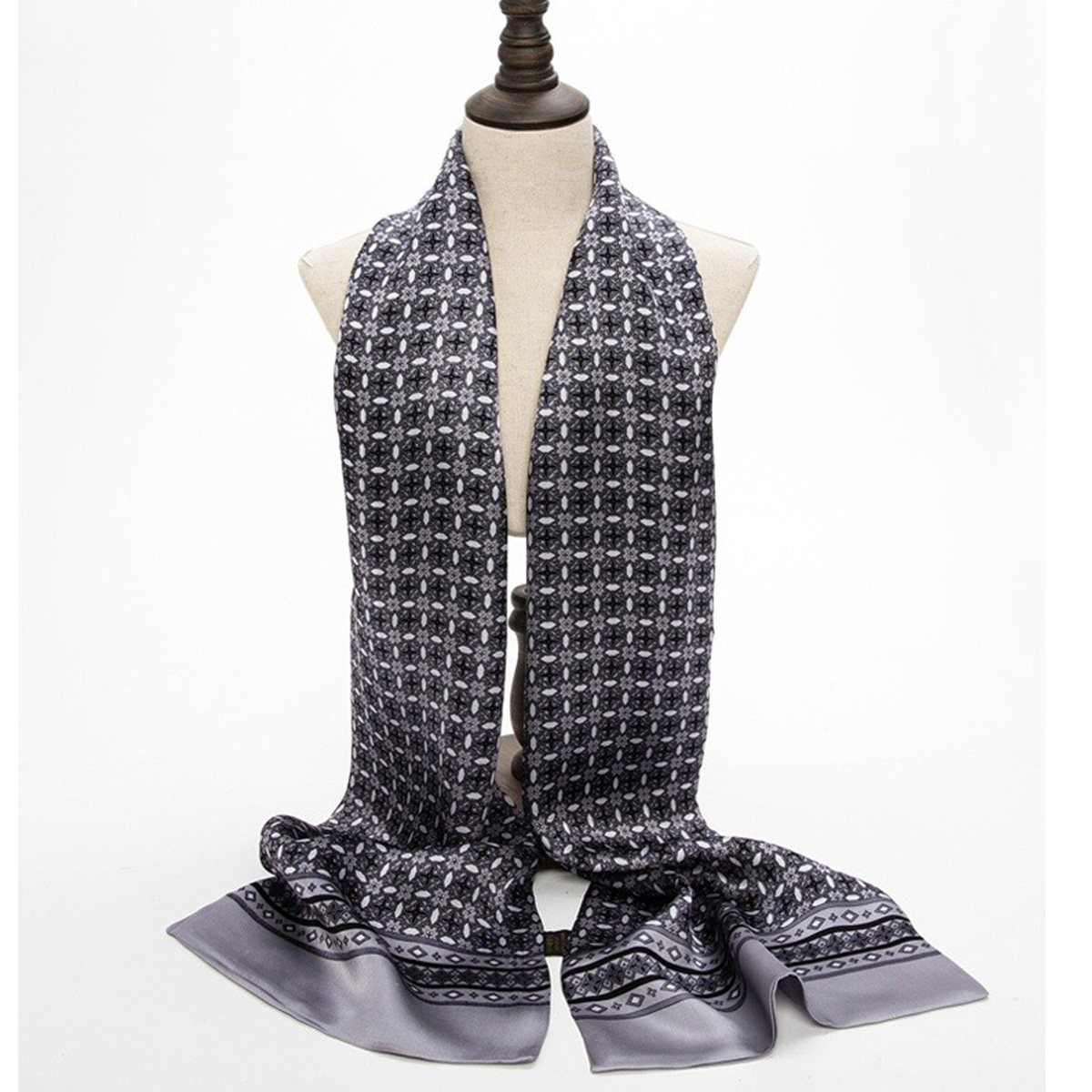 Men Accessories For Travel - Nowa jedwabna apaszka na szyję z