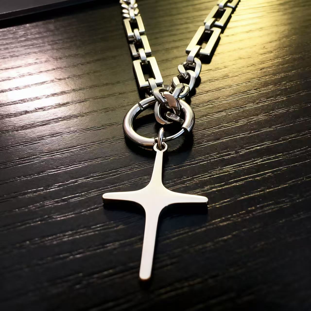 Naszyjnik męski ze stali nierd – Men'S Minimalist Accessories recenzja i cena